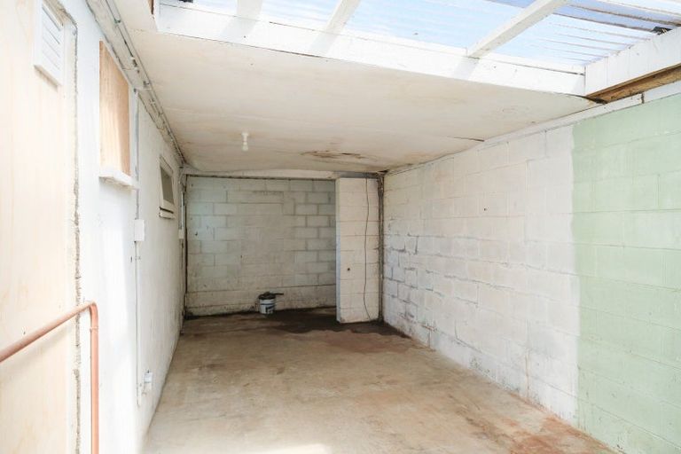 Photo of property in 2 Princess Street, Dannevirke, 4930