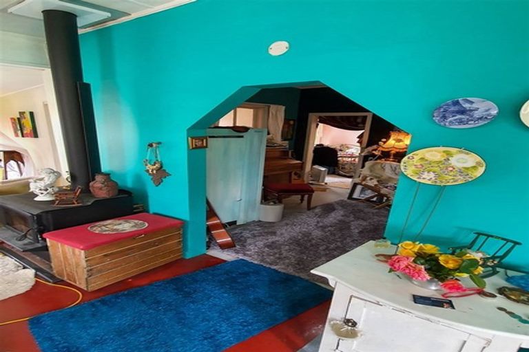 Photo of property in 6 Herbert Street, Waimate, 7924