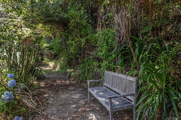 Photo of property in 233 Ohiwa Beach Road, Waiotahe, Opotiki, 3198