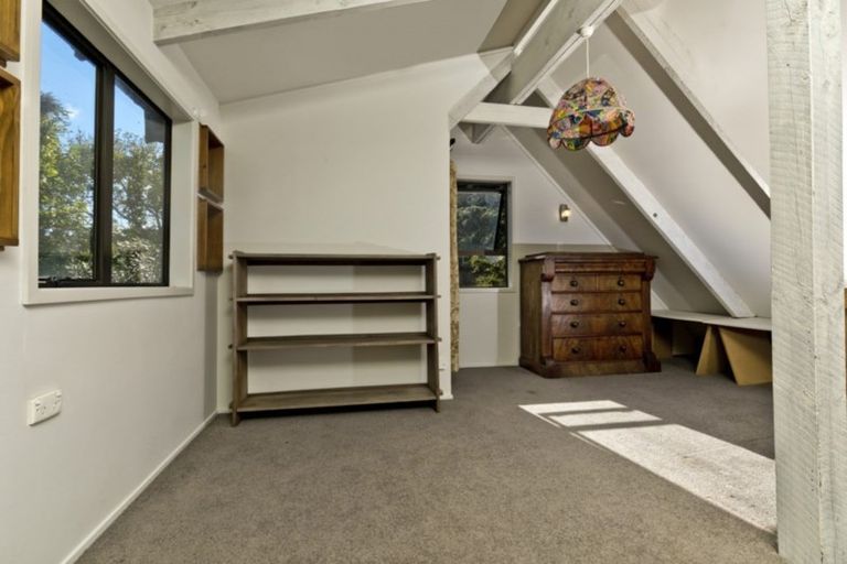 Photo of property in 107 Domain Crescent, Muriwai, 0881