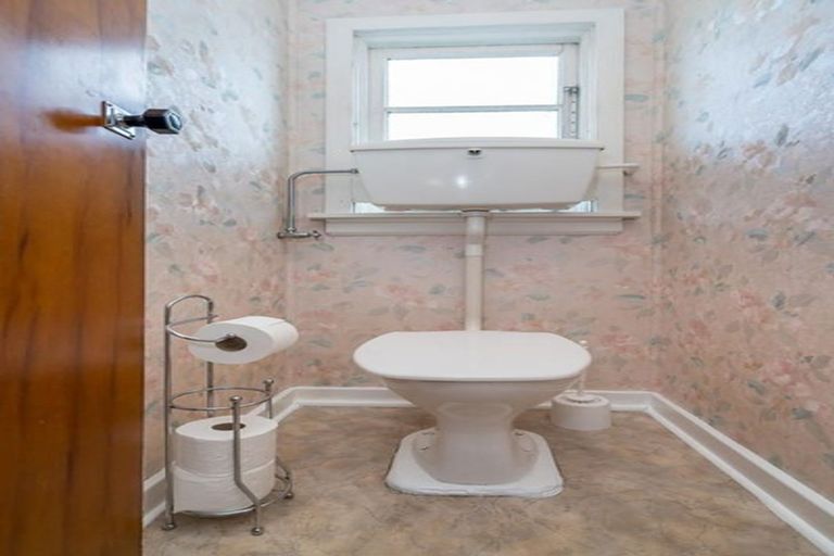 Photo of property in 119 Eglinton Road, Mornington, Dunedin, 9011