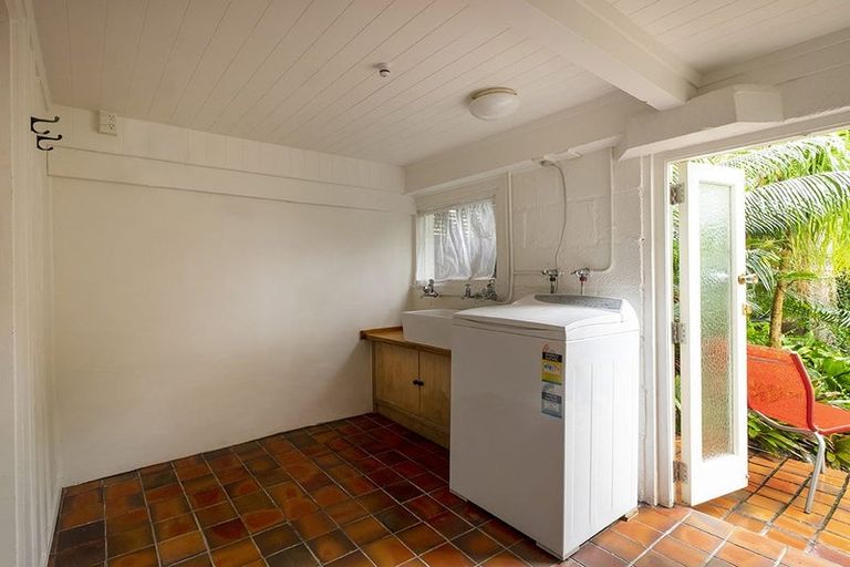 Photo of property in 155 Hinemoa Street, Birkenhead, Auckland, 0626