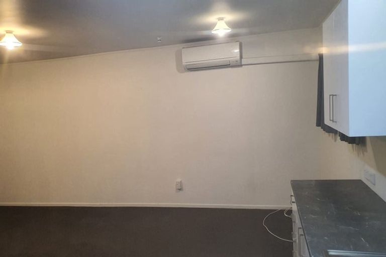 Photo of property in 2/20 Roulston Street, Pukekohe, 2120