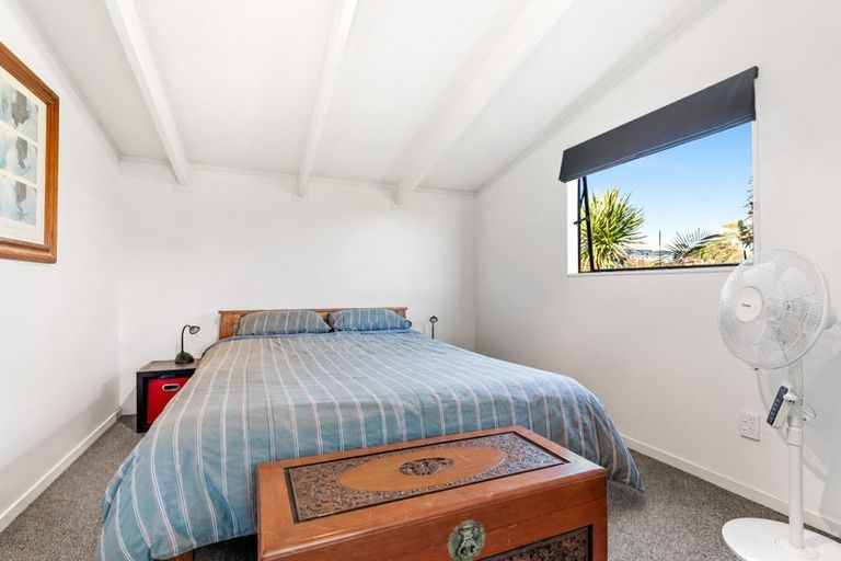 Photo of property in 121 Stanmore Bay Road, Stanmore Bay, Whangaparaoa, 0932