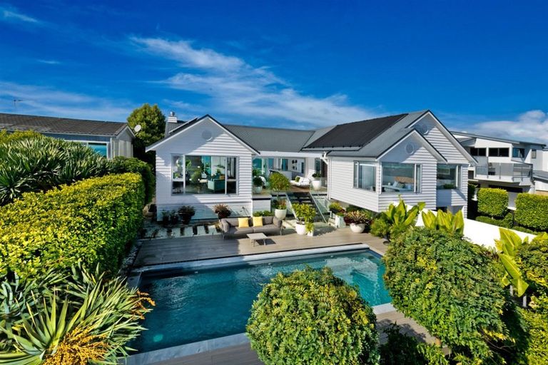 Photo of property in 63 Tiri Road, Manly, Whangaparaoa, 0930