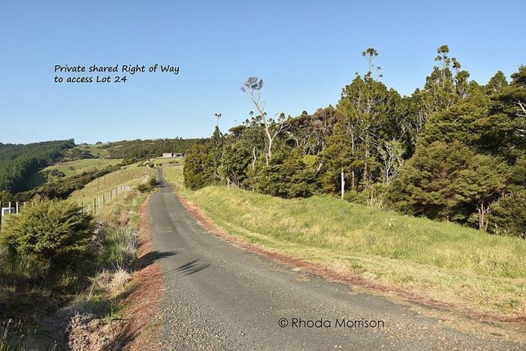 Photo of property in 24 Te Wairoa Lane, Tinopai, 0593