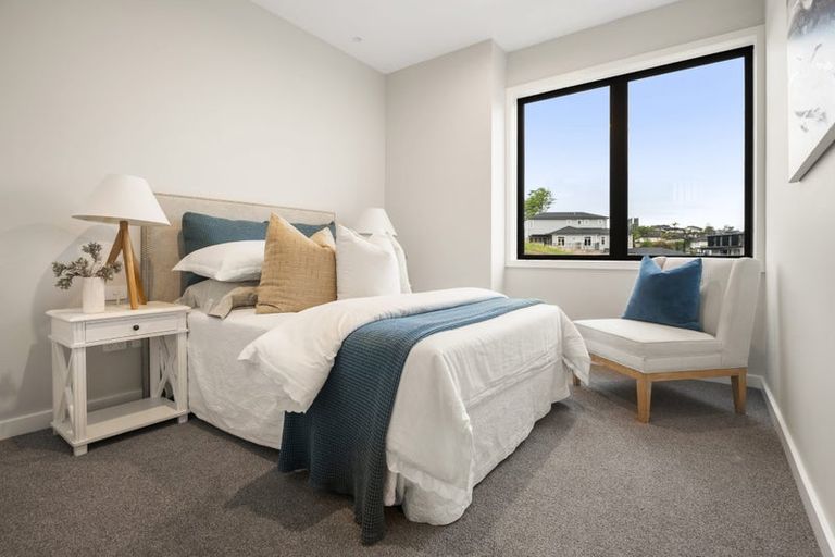 Photo of property in 14 Third Fairway Place, Albany, Auckland, 0632