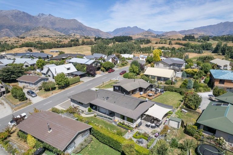 Photo of property in 22 Hood Crescent, Arrowtown, 9302