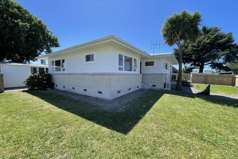 Photo of property in 39 Mcgregor Avenue, Pirimai, Napier, 4112
