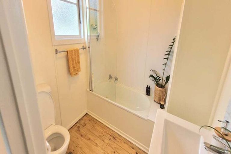 Photo of property in 19 Glendevon Place, Tokoroa, 3420