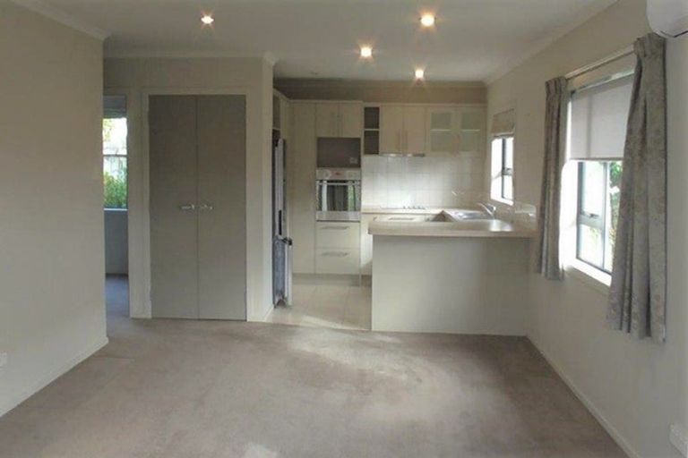 Photo of property in Henry Russell Estate, 16/36 Belgrove Drive, Waipukurau, 4200