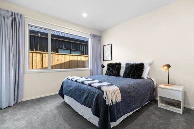 Photo of property in 3 Ward Street, Jacks Point, Queenstown, 9371