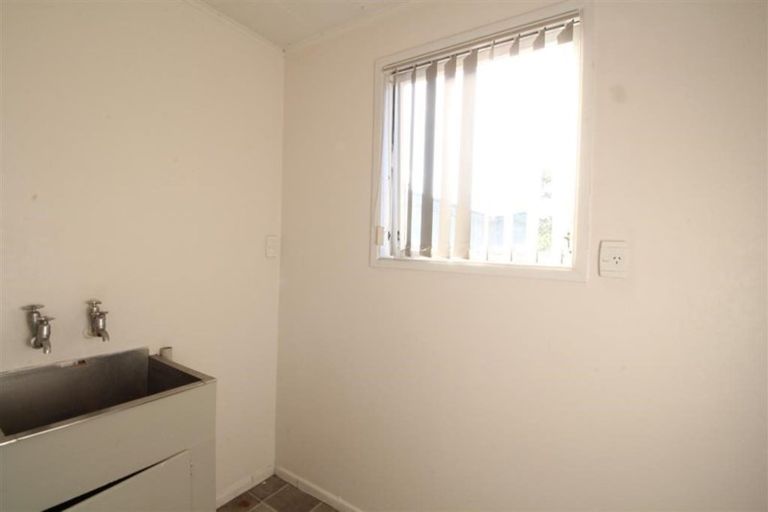 Photo of property in 58 Cramond Drive, Mangere East, Auckland, 2024