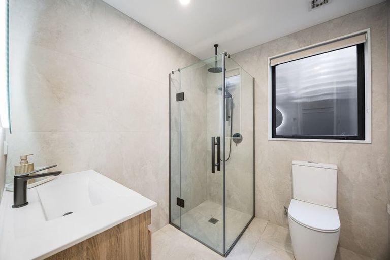 Photo of property in 34b William Souter Street, Forrest Hill, Auckland, 0620