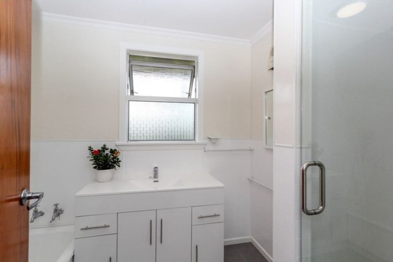 Photo of property in 23 Trafalgar Street, Westown, New Plymouth, 4310