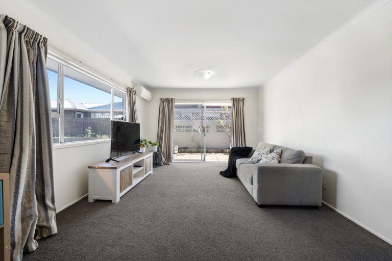 Photo of property in 2/42 Luton Avenue, Sunnyhills, Auckland, 2010