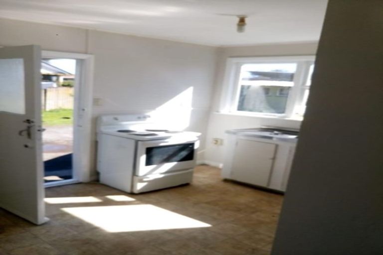 Photo of property in 1/62 Swaffield Road, Papatoetoe, Auckland, 2025