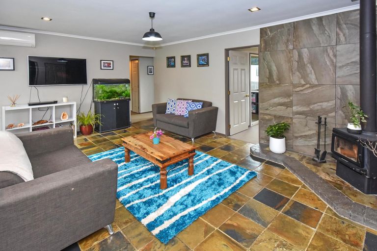 Photo of property in 61 Carnoustie Drive, Wattle Downs, Auckland, 2103