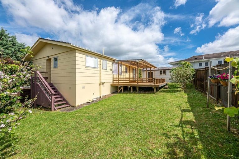 Photo of property in 21 Benchmark Drive, Massey, Auckland, 0614