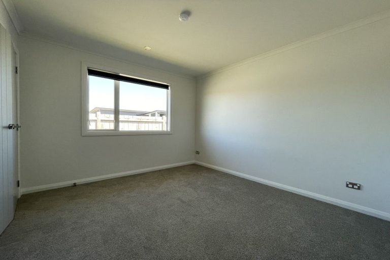 Photo of property in 89 Johnstone Drive, Fitzherbert, Palmerston North, 4410