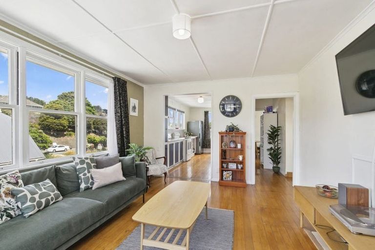 Photo of property in 41 Dimock Street, Titahi Bay, Porirua, 5022