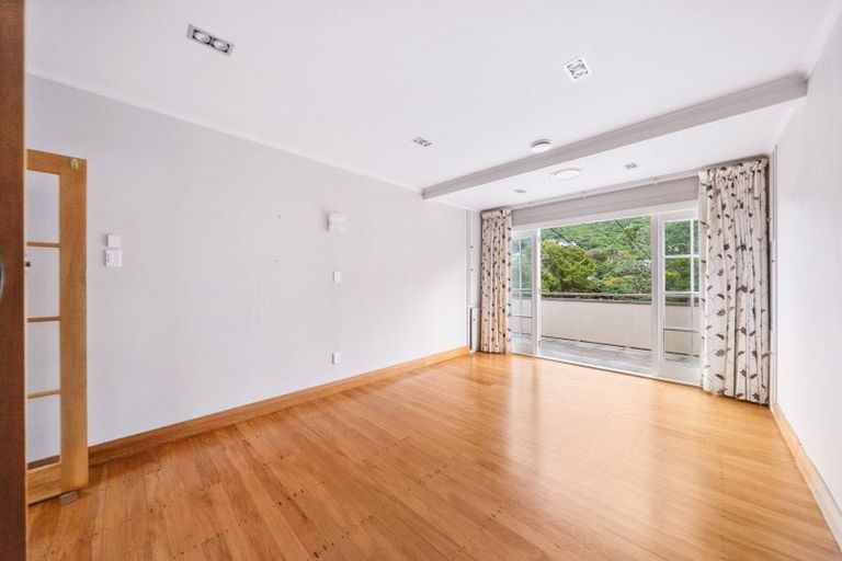 Photo of property in 4 Omar Street, Khandallah, Wellington, 6035