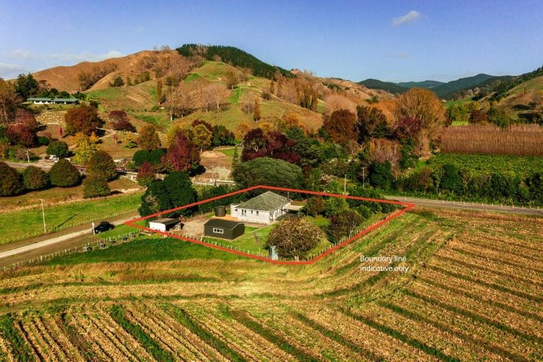 Photo of property in 3 Nicks Head Station Road, Muriwai, Gisborne, 4072