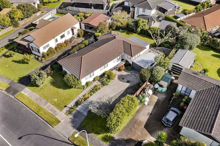 Photo of property in 41 Marendellas Drive, Bucklands Beach, Auckland, 2014