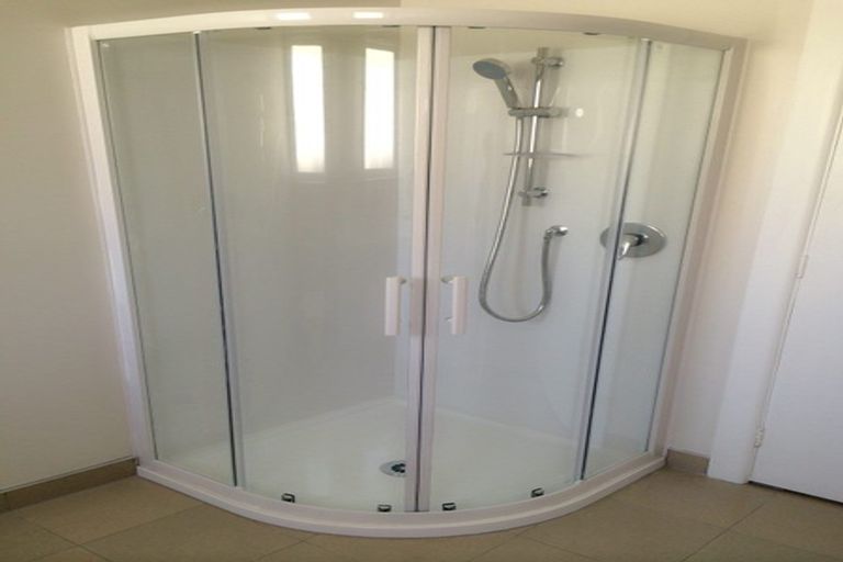 Photo of property in 87 Memorial Avenue, Ilam, Christchurch, 8053