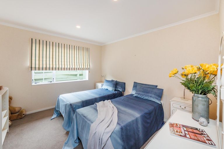 Photo of property in 5 Olive Grove, Highbury, Palmerston North, 4412