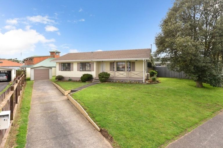 Photo of property in 4 Jasmine Avenue, Dinsdale, Hamilton, 3204