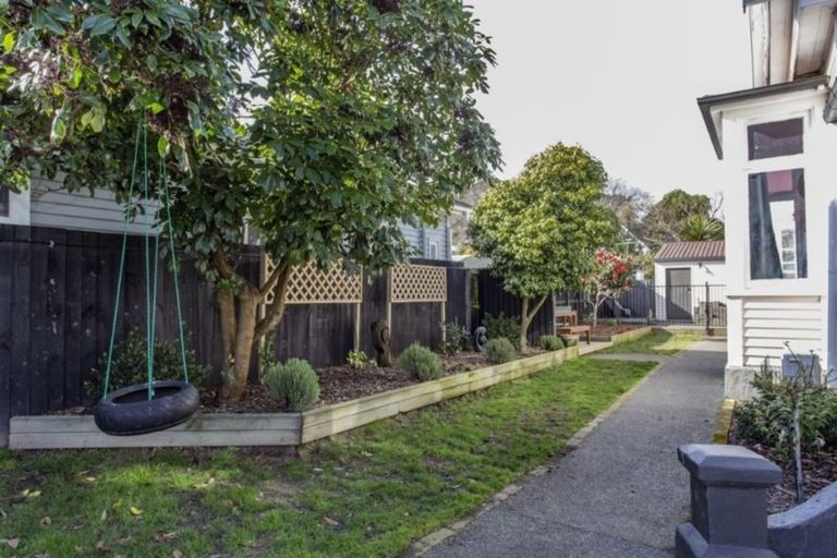 Photo of property in 20 Aylmer Street, Somerfield, Christchurch, 8024