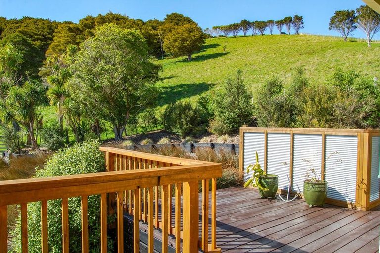 Photo of property in 598a Oneriri Road, Kaiwaka, 0573