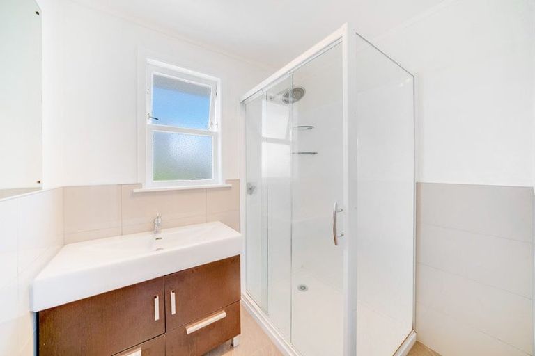 Photo of property in 9 O'connell Street, Manurewa, Auckland, 2102