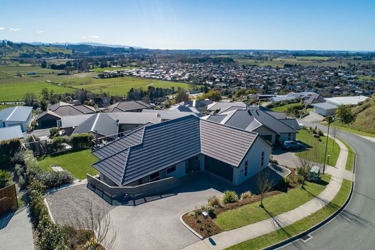 Photo of property in 26 Katania Heights, Brightwater, 7022