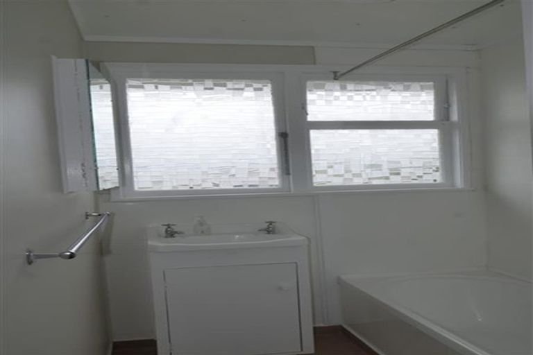 Photo of property in 33 West View Crescent, Onerahi, Whangarei, 0110