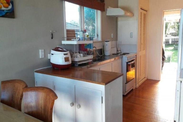 Photo of property in 5 Wycherley Drive, Bucklands Beach, Auckland, 2014