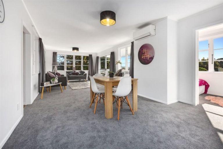 Photo of property in 4 Bromley View, Ranui, Porirua, 5024