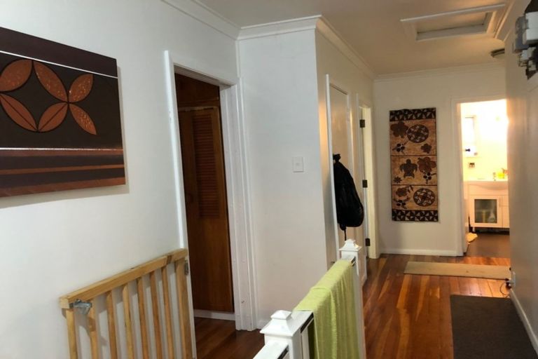 Photo of property in 18b South Street, Tawa, Wellington, 5028