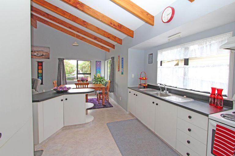 Photo of property in 2/570 Weymouth Road, Weymouth, Auckland, 2103