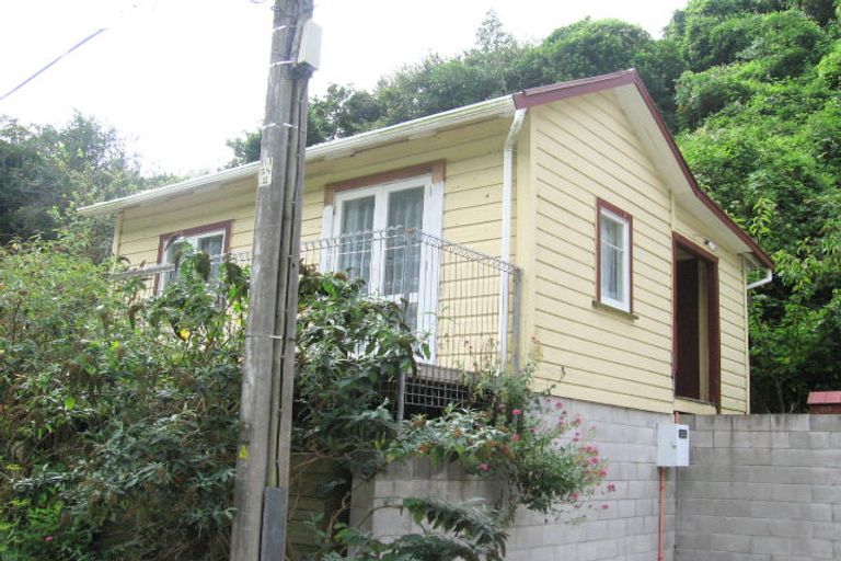 Photo of property in 115 Holloway Road, Aro Valley, Wellington, 6021