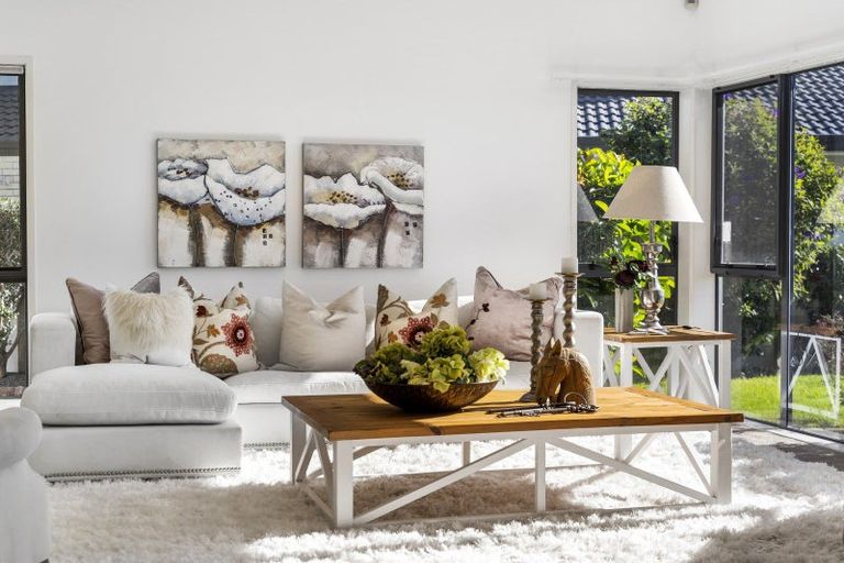 Photo of property in 23 Gillard Place, Eastern Beach, Auckland, 2012