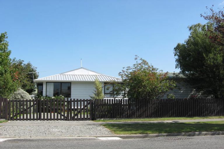 Photo of property in 23a Leeston And Lake Road, Leeston, 7632
