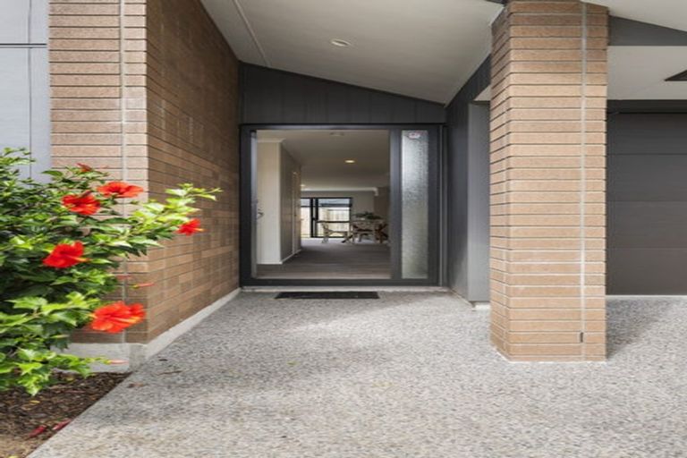 Photo of property in 22 Tiria Drive, Papamoa Beach, Papamoa, 3118