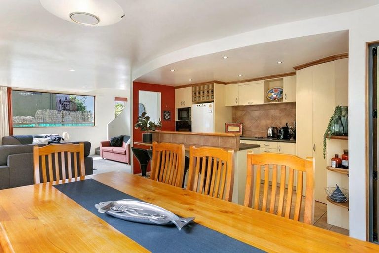 Photo of property in 2/124 Te Heuheu Street, Taupo, 3330
