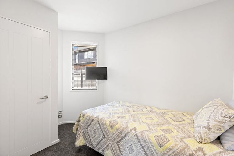 Photo of property in 72b Wilsons Road, Saint Martins, Christchurch, 8022