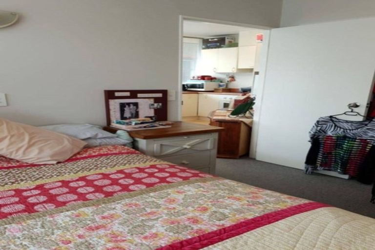 Photo of property in Terrace Tower Apartments, 2f/126 The Terrace, Wellington Central, Wellington, 6011