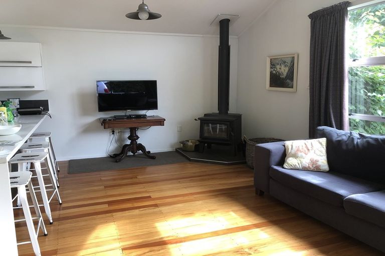 Photo of property in 3 Mckibbin Place, Arrowtown, 9302