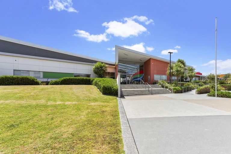 Photo of property in 27 De Havilland Road, Hobsonville, Auckland, 0618