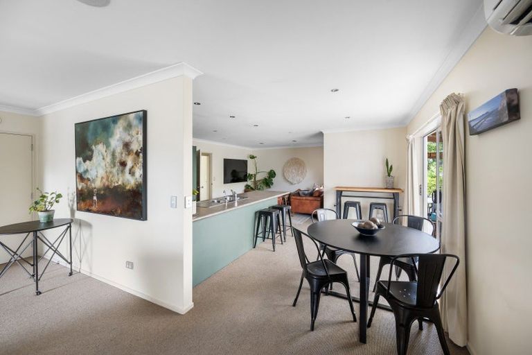 Photo of property in 396 Southland Place, Raureka, Hastings, 4120